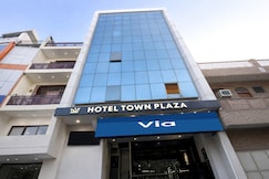 Via Town Plaza, Delhi