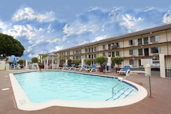 Best Western Surf City, Orange