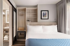 Wingate by Wyndham New York Midtown South/5th Ave, New York