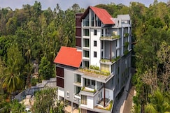 Woodbine Foliage, Malappuram