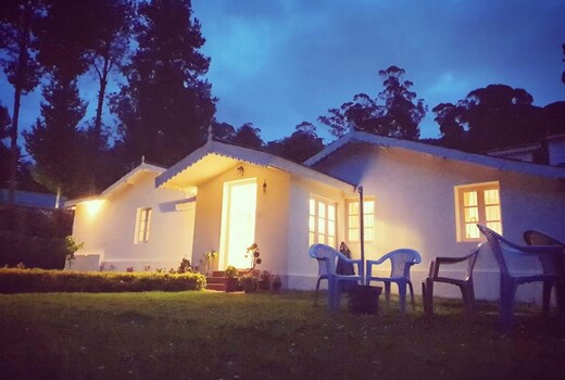 Woodstock Cottage In The hills