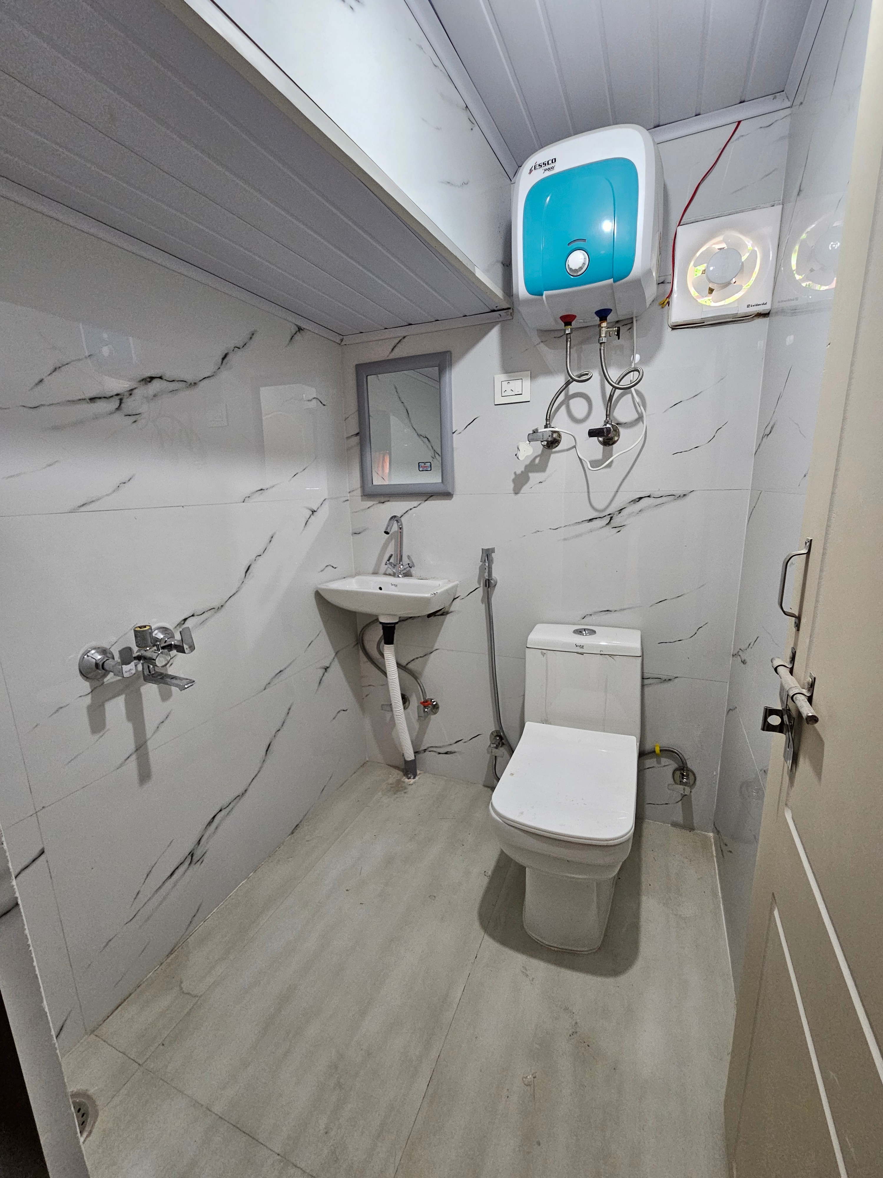 VMA homestay - Tap to explore photos