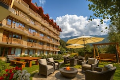 Hotel Himalayan River and Camps, Manali