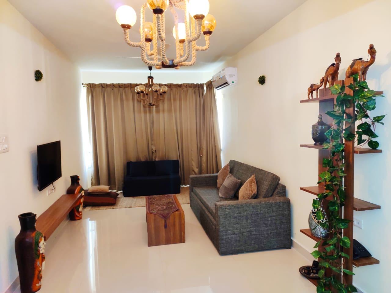 EXHO 3BHK Holiday Home - Tap to explore photos