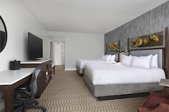 Virginia Crossings Hotel, Tapestry Collection by Hilton, Nottoway