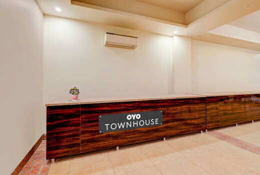 Townhouse Golden King