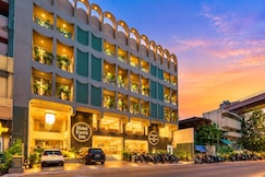 Exora Inn, Ahmedabad