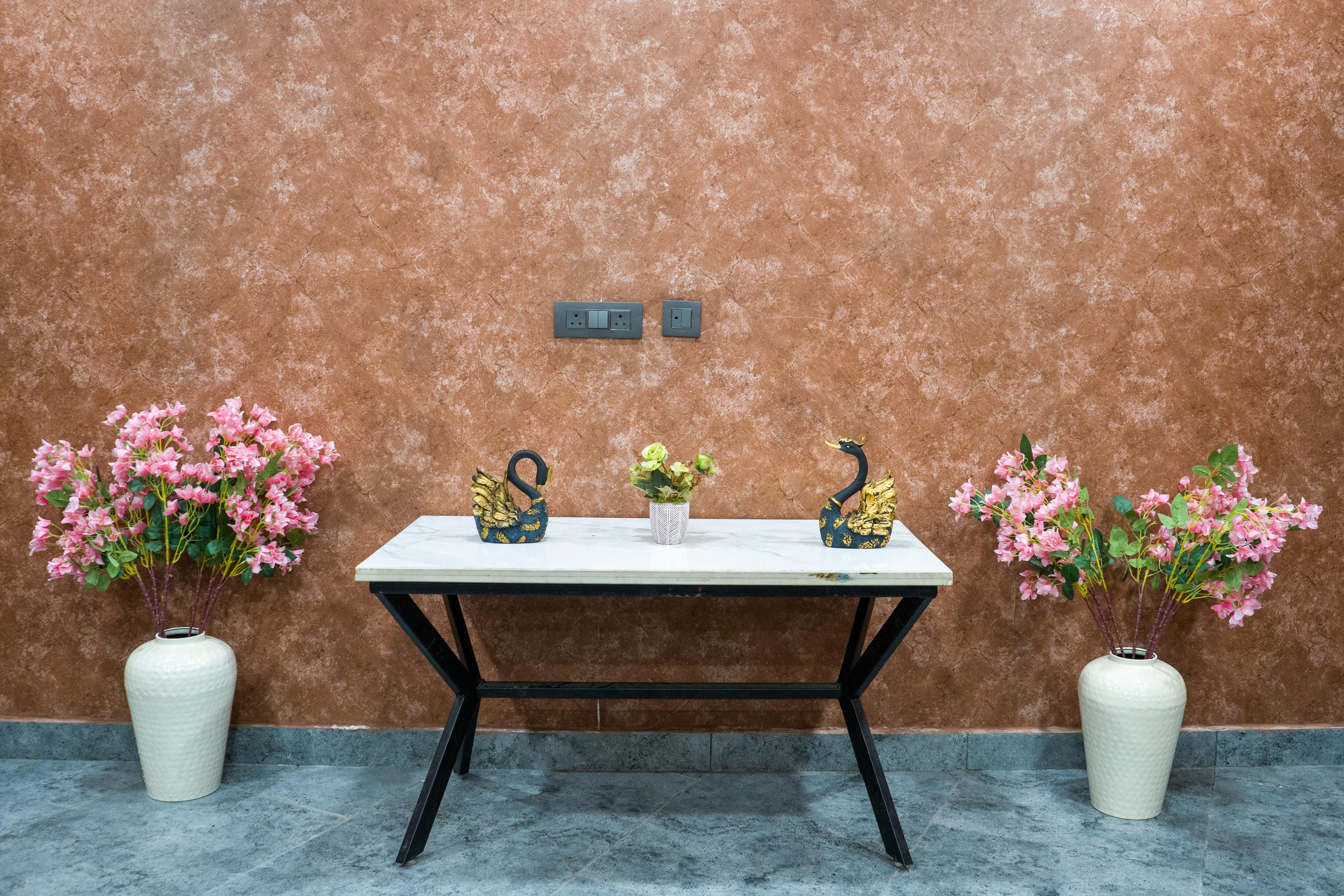 Alaya Stays 3 BHK Apartment with Lift | Sparklyn Lily - Tap to explore photos