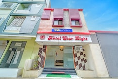 FabHotel Starlight Inn - 1.8 Km to Mahakaleshwar Jyotirlinga Temple, Ujjain