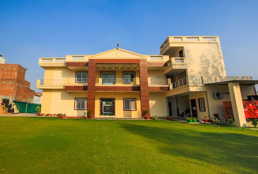 Hotel O Vaibhav laxmi Paradise