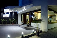 Hotel Skylight, Vadodara