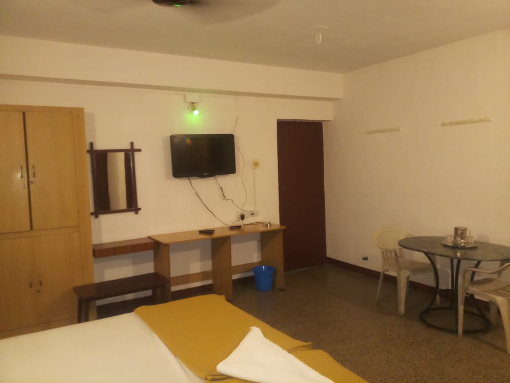Hotel Sri Kaliappa - Tap to explore photos