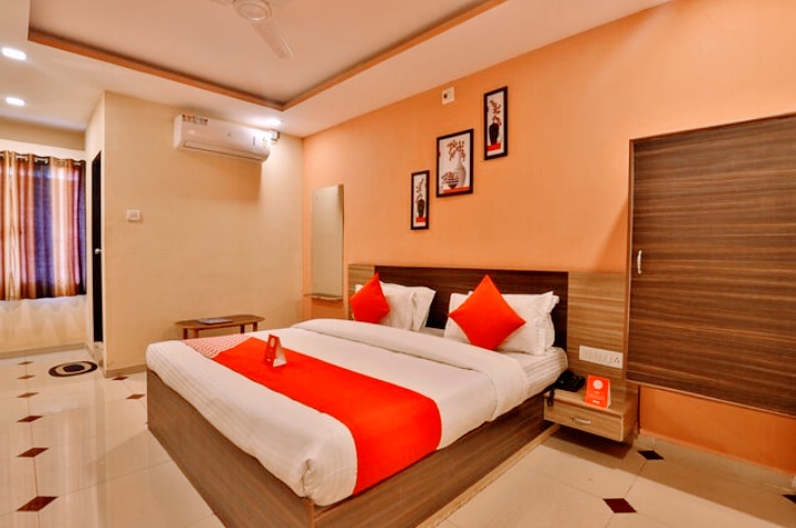 Hotel Neelkanth Inn - Tap to explore photos