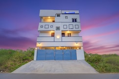 Via SS Residency, Chennai