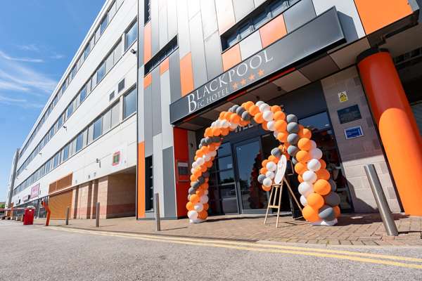 Blackpool Fc Hotel, Radisson Individuals - Tap to explore photos