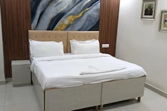 FabHotel Expressway 135, Noida