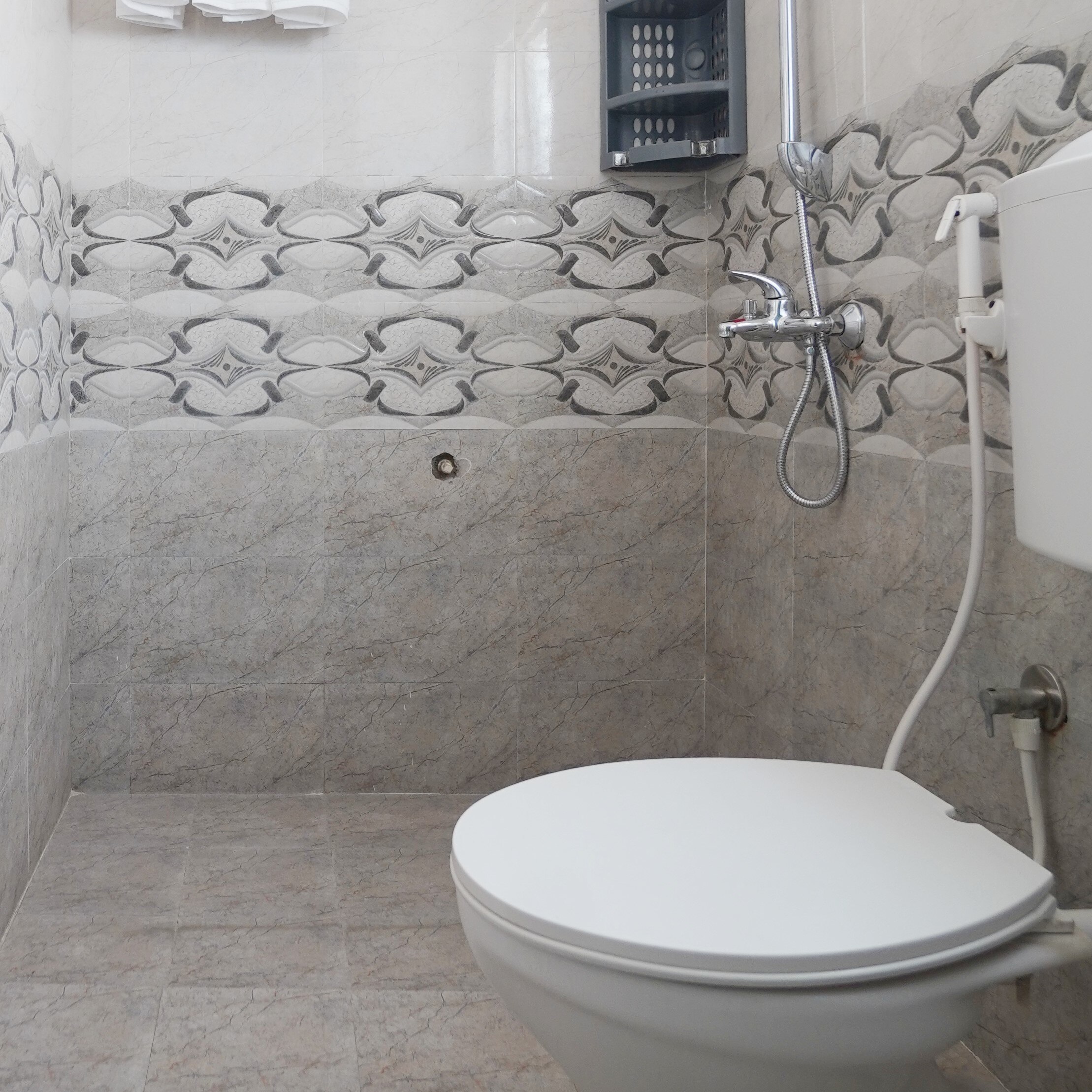 Saroja service apartment - Tap to explore photos