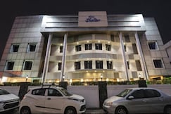 Hotel Shelter  150 M From Charbagh Railway Station, Lucknow