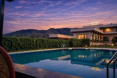 Aura Gold Resort, Udaipur