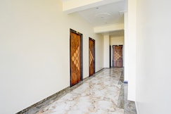 SPOT ON Hotel Bella Vista, Derapur