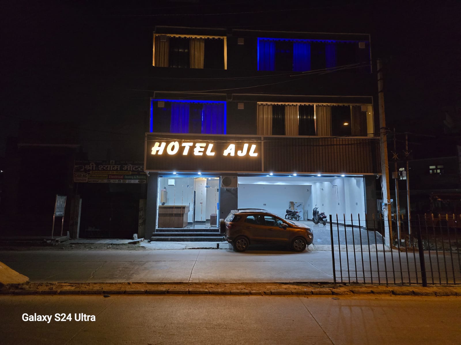 HOTEL AJL - Tap to explore photos