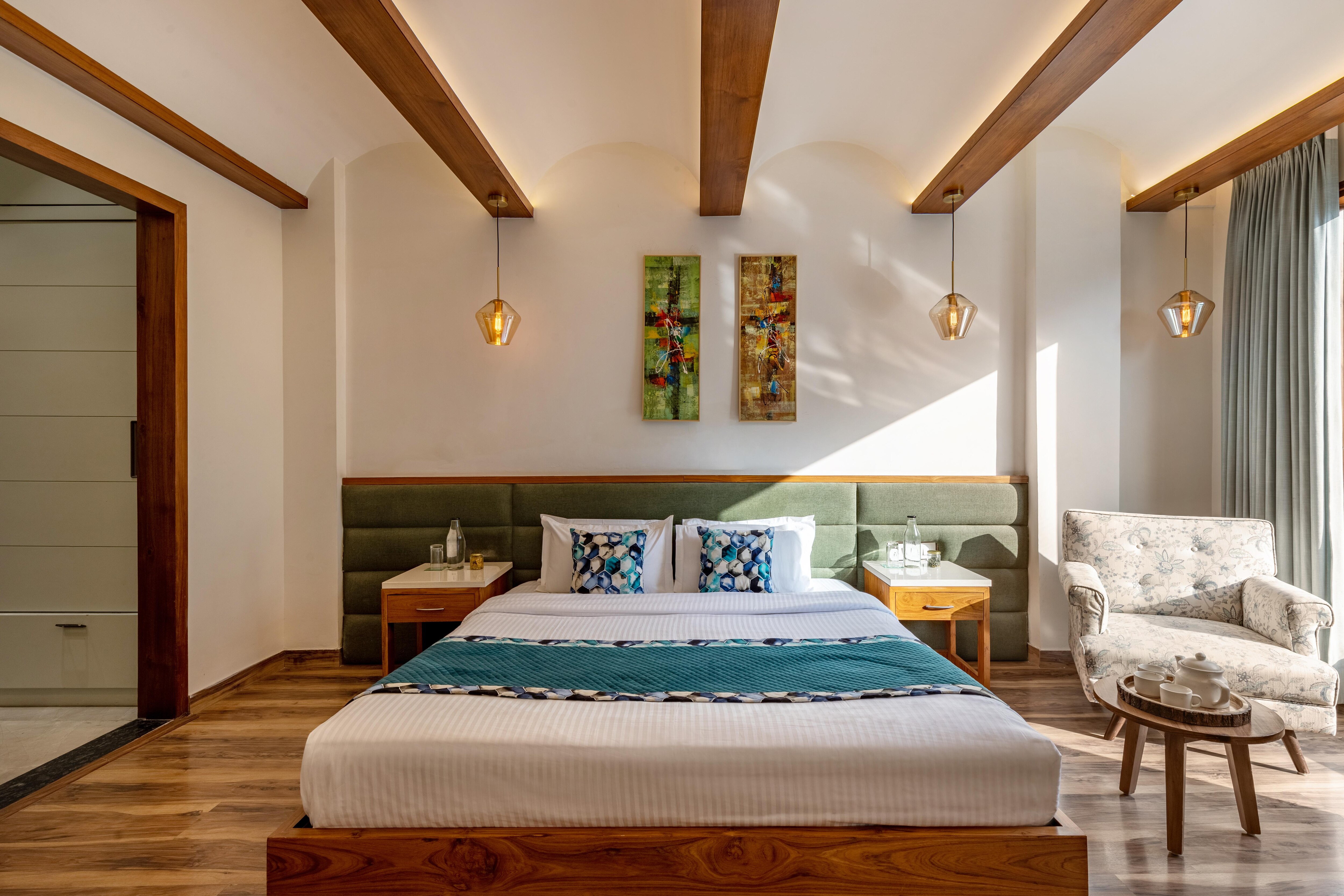 Luxurious 3BHK Apartment Nestled in Kasauli - Tap to explore photos