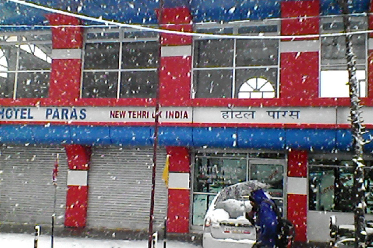 HOTEL PARAS - Tap to explore photos
