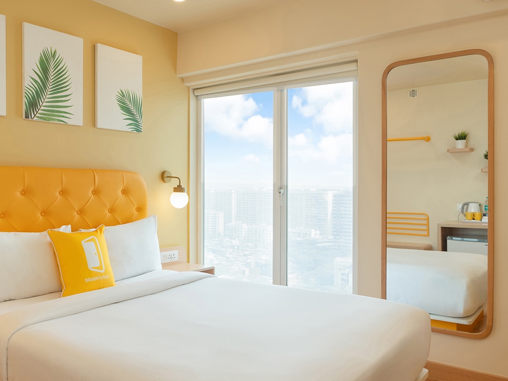 Standard Queen Room 1