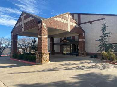 SureStay Plus Hotel by Best Western Edmond - Tap to explore photos