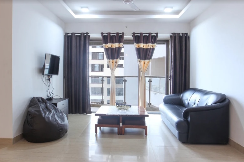 Homevilas-3078 Fully Furnished 2 BHK Luxury Service Apartment - Tap to explore photos