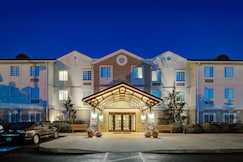 Staybridge Suites Cleveland Mayfield Heights Beachwood, Geauga