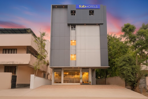 FabHotel GT Empire