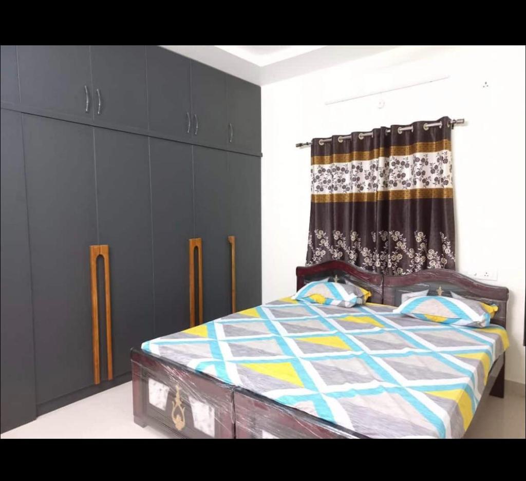 Harish Homestays - Tap to explore photos