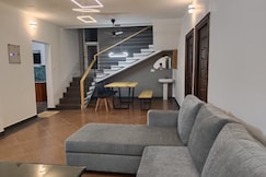 Modern Independent Homestay, Kutralam