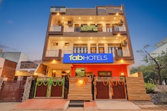 FabHotel Tree view Residency, Lucknow