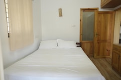 Peyolis Place, Cochin