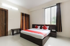 Hotel O La Flora, Indore