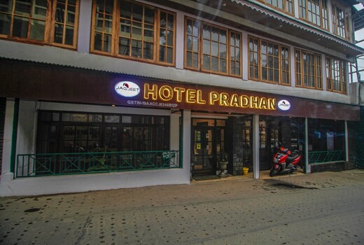 JAGJEETS HOTEL PRADHAN
