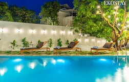 Swimming Pool 1