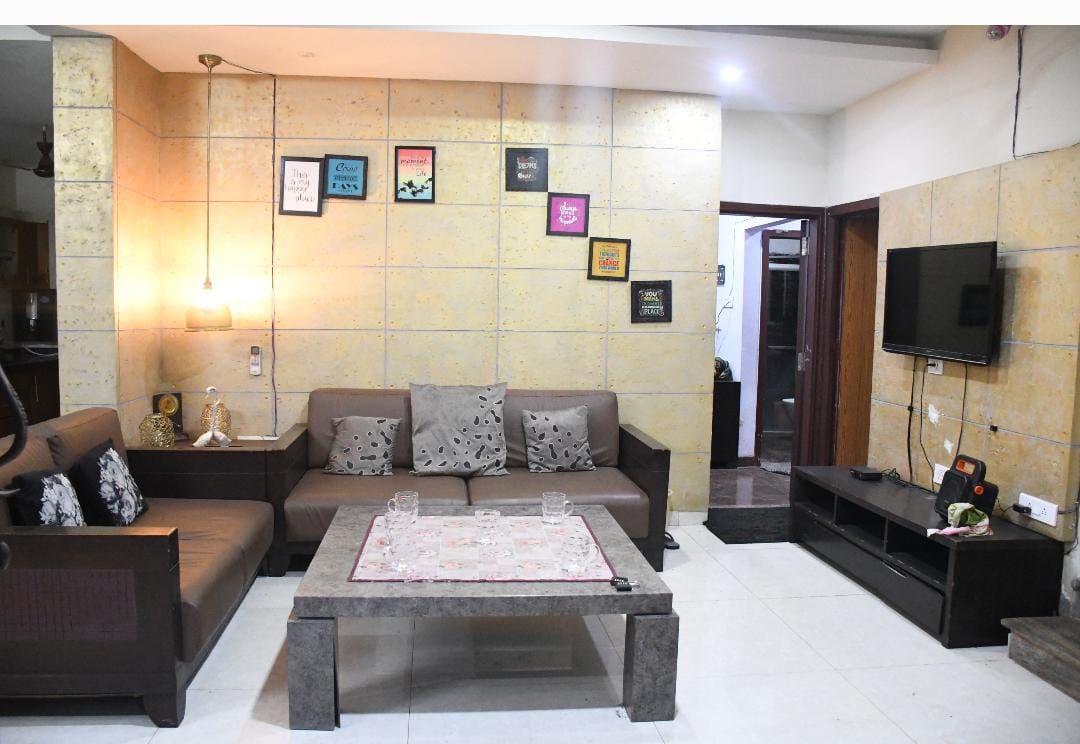 Saroj Farm House - Tap to explore photos
