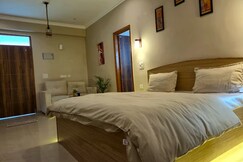 Mount View Studio By AllWaysStayss, Dehradun