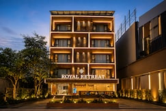 HOTEL ROYAL RETREAT, Shirdi