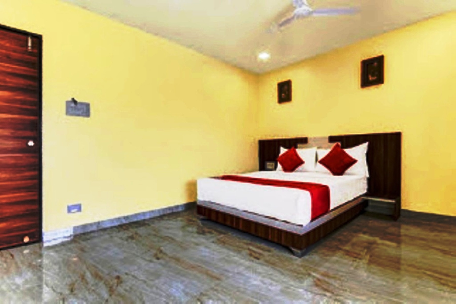 Hotel Manik 5
