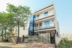 Hotel Saumya Inn, Lucknow