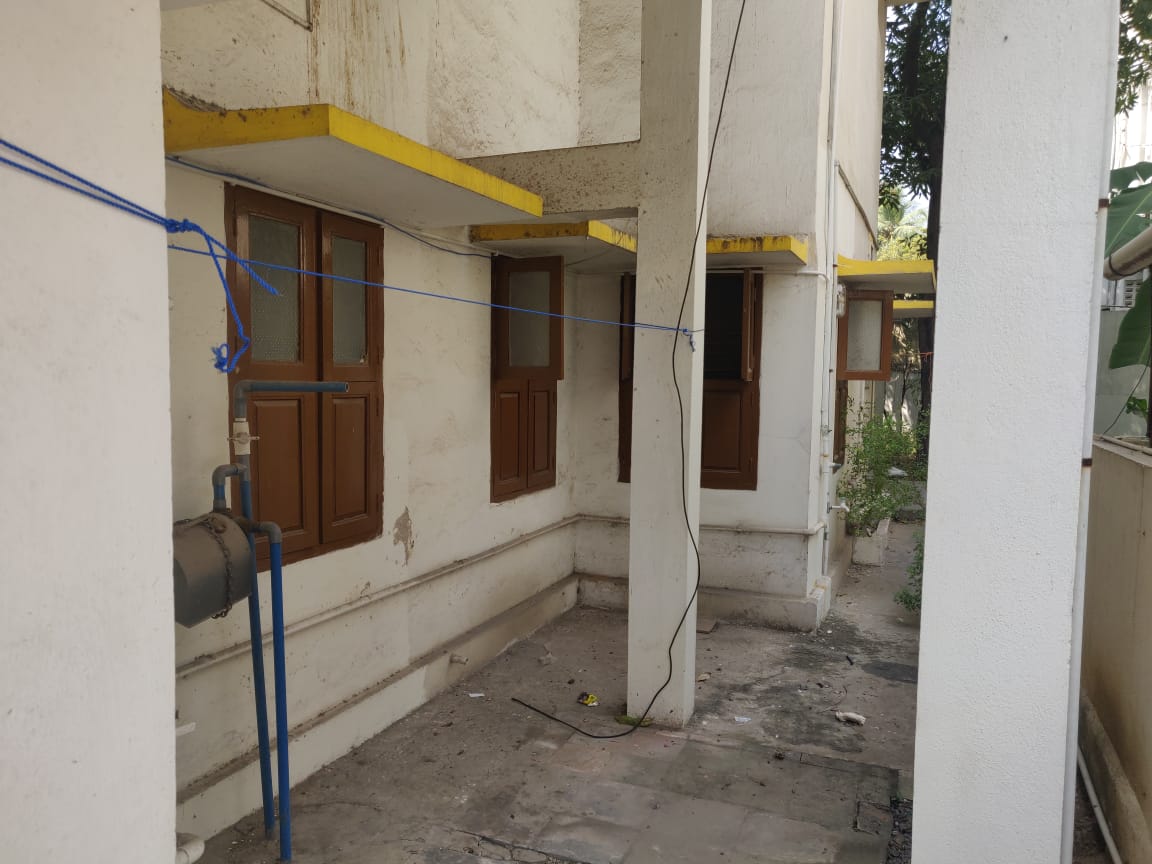Blueberry Mens Hostel, Chinmaya Nagar - Tap to explore photos