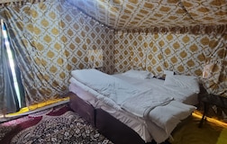 Double Bed Deluxe Tent