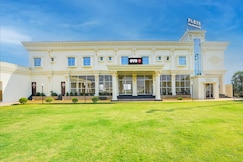 Hotel O UTS STAY IN, Nagpur