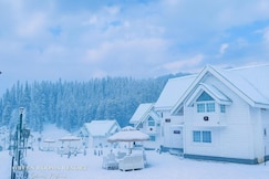 Green Rooms Resort Gulmarg