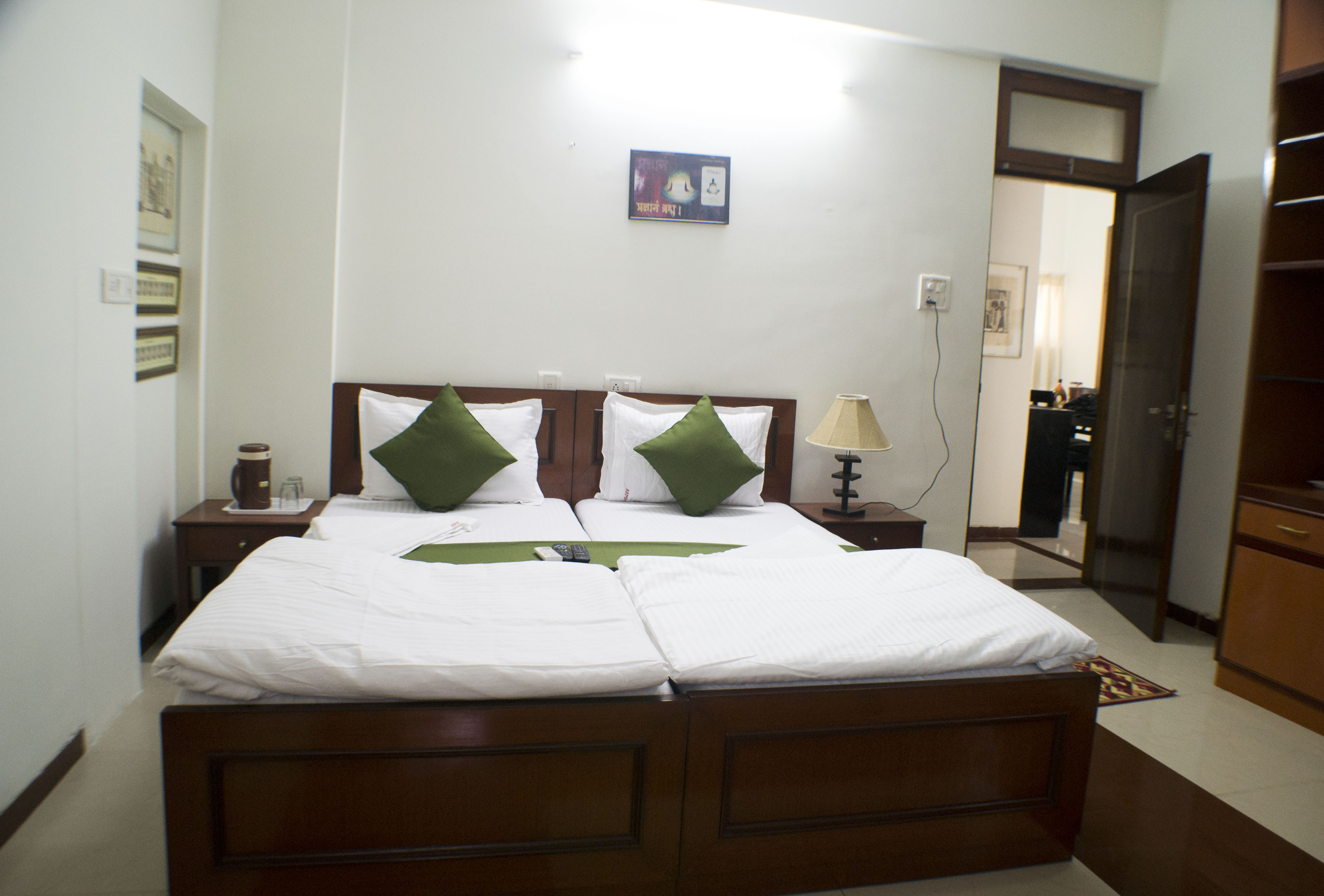 Corporate Stay BKC - Tap to explore photos