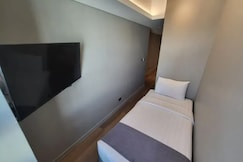 Infinity Tower Suites, Metro Manila
